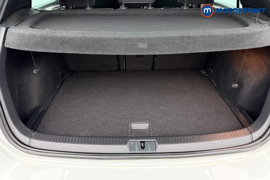 Volkswagen Golf R Manual Petrol Hatchback - Stock Number (1545885) - 20th supplementary image