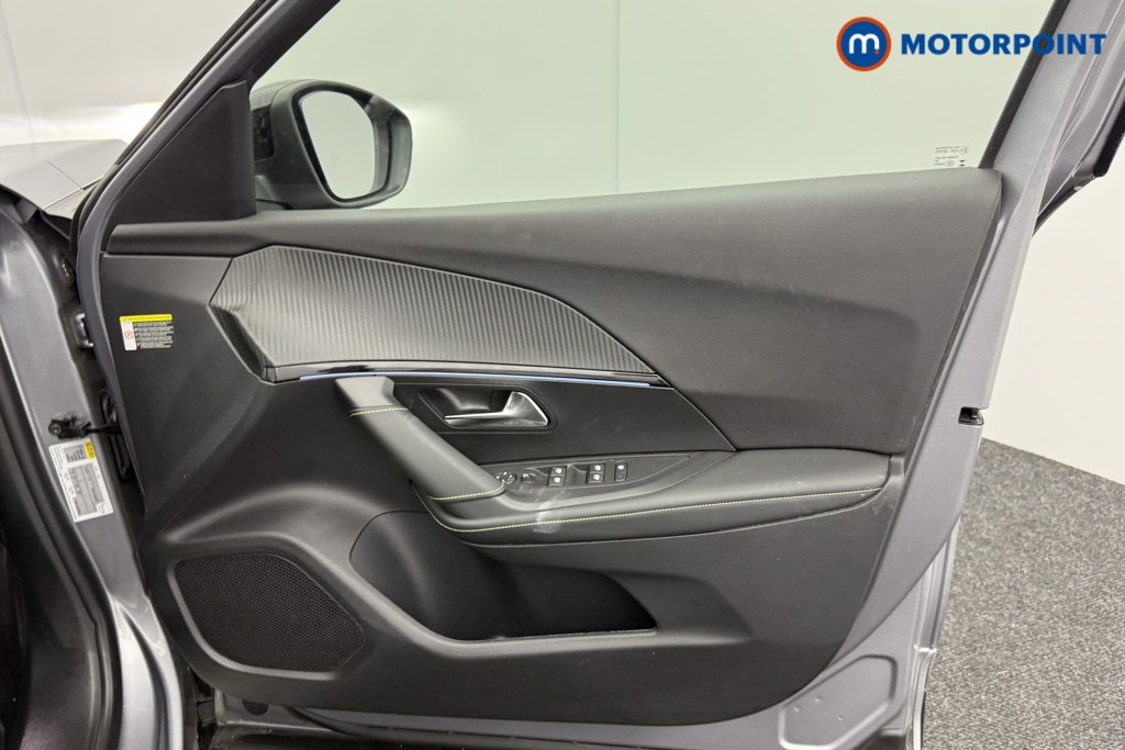 Peugeot 2008 GT Automatic Petrol-Electric Hybrid SUV - Stock Number (1546110) - 15th supplementary image