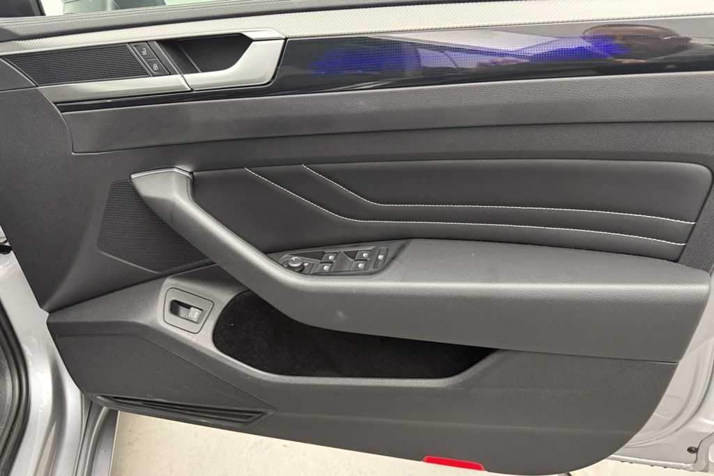 Volkswagen Arteon R-Line Automatic Petrol Estate - Stock Number (1546648) - 15th supplementary image