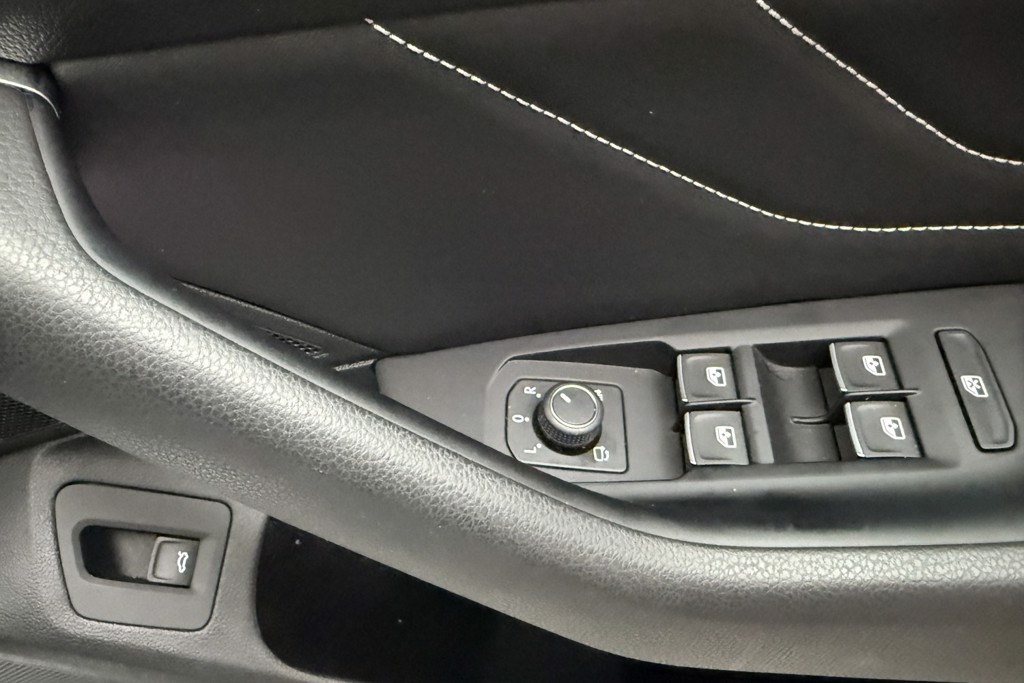 Volkswagen Arteon R-Line Automatic Petrol Estate - Stock Number (1546648) - 16th supplementary image