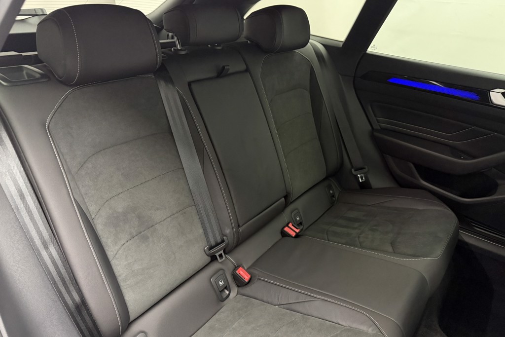 Volkswagen Arteon R-Line Automatic Petrol Estate - Stock Number (1546648) - 21st supplementary image