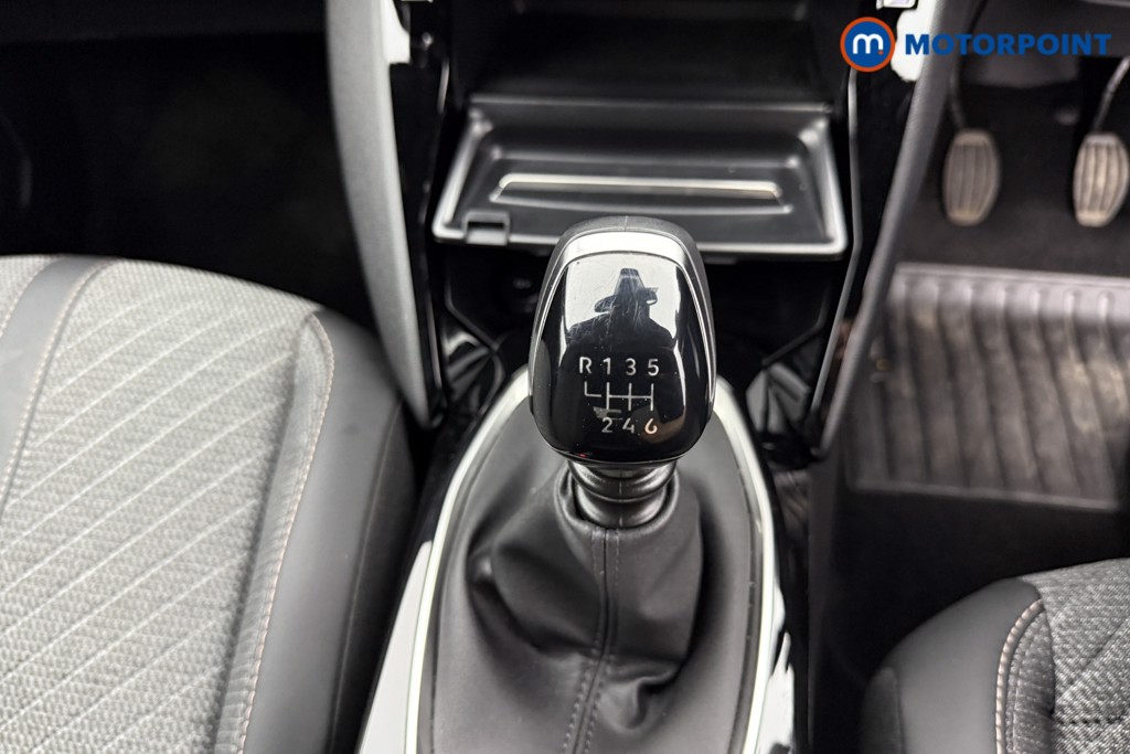 Peugeot 2008 Allure Manual Petrol SUV - Stock Number (1547143) - 11th supplementary image