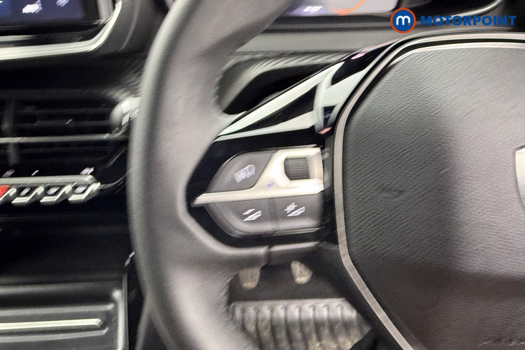 Peugeot 2008 Allure Manual Petrol SUV - Stock Number (1547143) - 12th supplementary image