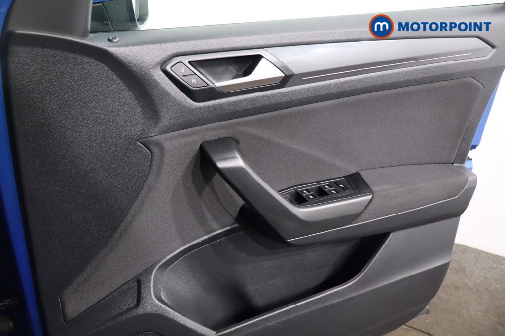 Volkswagen T-Roc SEL Automatic Petrol SUV - Stock Number (1547695) - 21st supplementary image