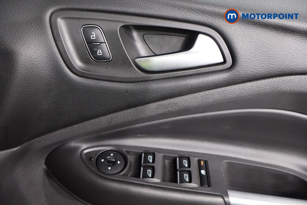 Ford Kuga St-Line X Automatic Petrol SUV - Stock Number (1547759) - 19th supplementary image