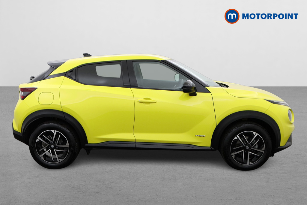 Nissan Juke N-Connecta Automatic Petrol-Electric Hybrid SUV - Stock Number (1547806) - Drivers side
