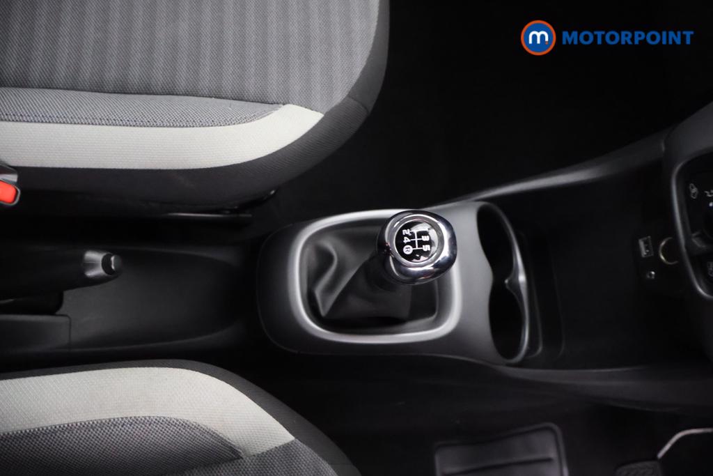 Toyota Aygo X-Play Manual Petrol Hatchback - Stock Number (1547808) - 6th supplementary image