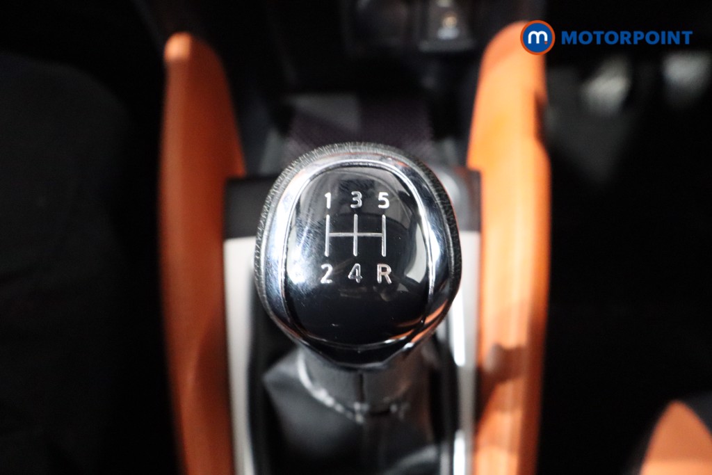 Nissan Micra Tekna Manual Petrol Hatchback - Stock Number (1547980) - 14th supplementary image