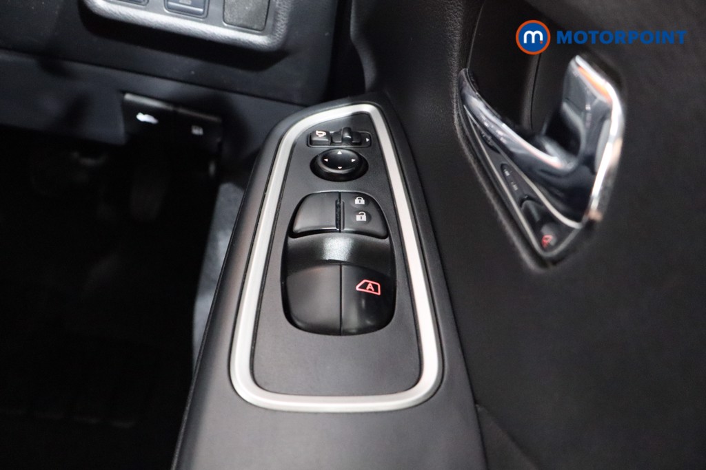 Nissan Micra Tekna Manual Petrol Hatchback - Stock Number (1547980) - 16th supplementary image