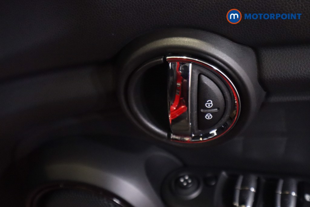Mini Hatchback Cooper Manual Petrol Hatchback - Stock Number (1547982) - 8th supplementary image