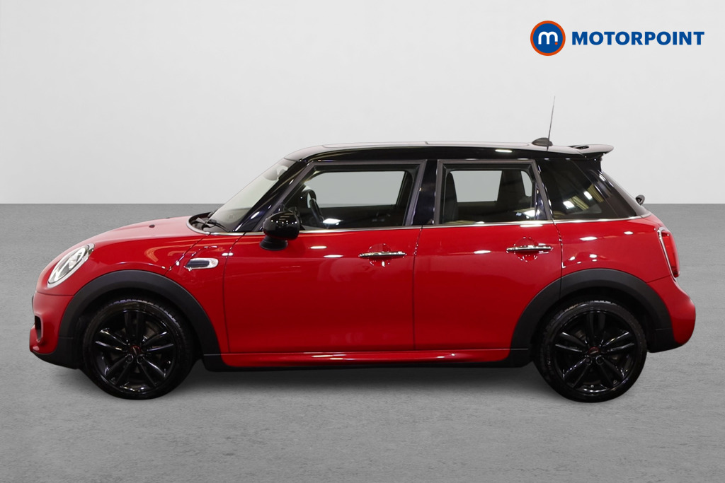Mini Hatchback Cooper Manual Petrol Hatchback - Stock Number (1547982) - Passenger side