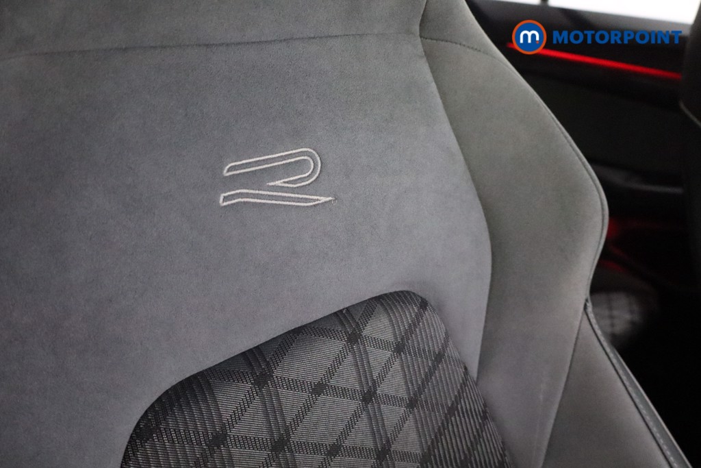Volkswagen Golf R-Line Manual Petrol Hatchback - Stock Number (1548017) - 22nd supplementary image