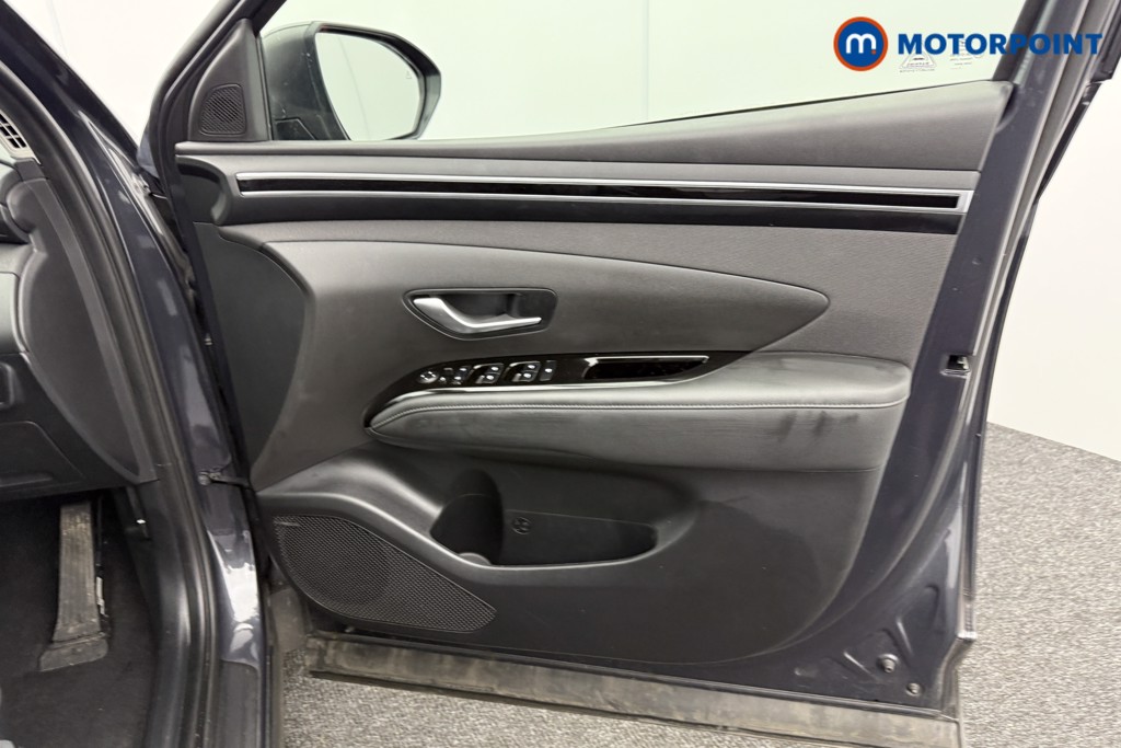 Hyundai Tucson Premium Manual Petrol SUV - Stock Number (1548020) - 17th supplementary image