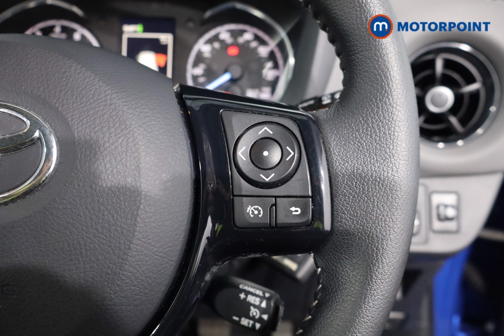 Toyota Yaris Icon Tech Manual Petrol Hatchback - Stock Number (1548110) - 8th supplementary image