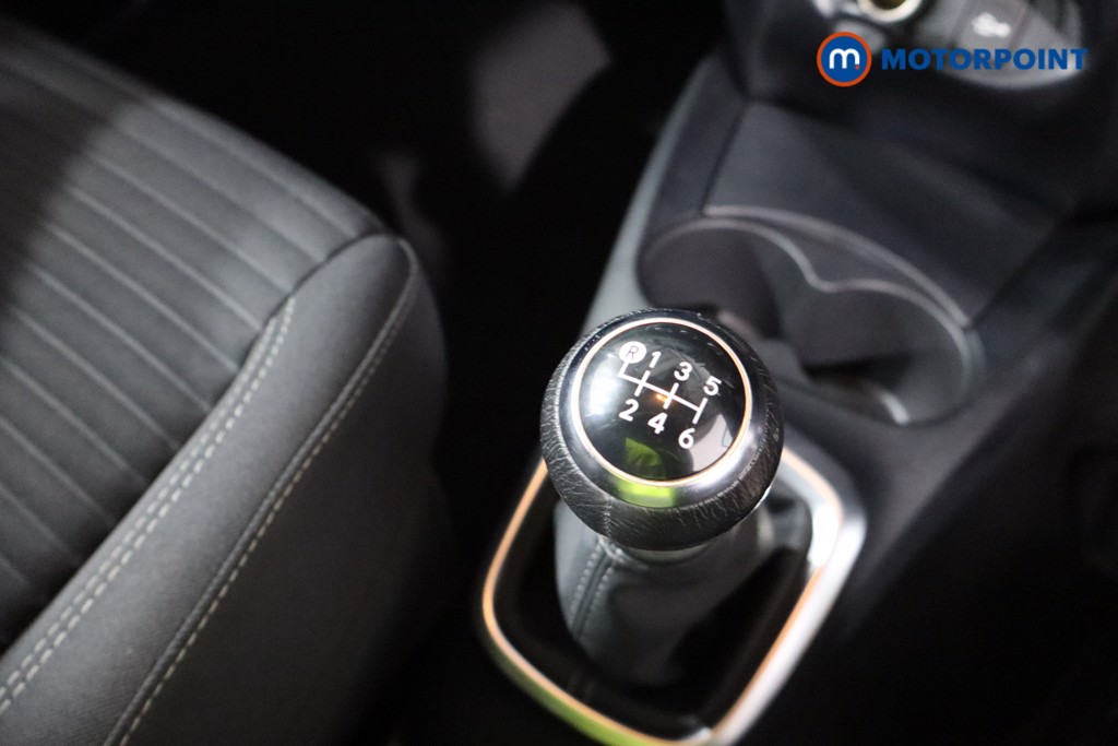 Toyota Yaris Icon Tech Manual Petrol Hatchback - Stock Number (1548110) - 15th supplementary image