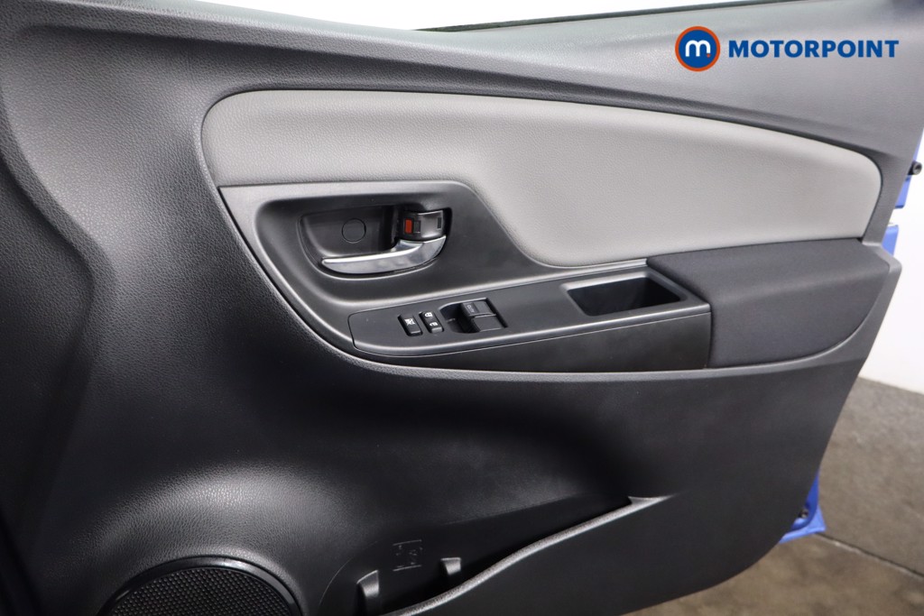 Toyota Yaris Icon Tech Manual Petrol Hatchback - Stock Number (1548110) - 20th supplementary image