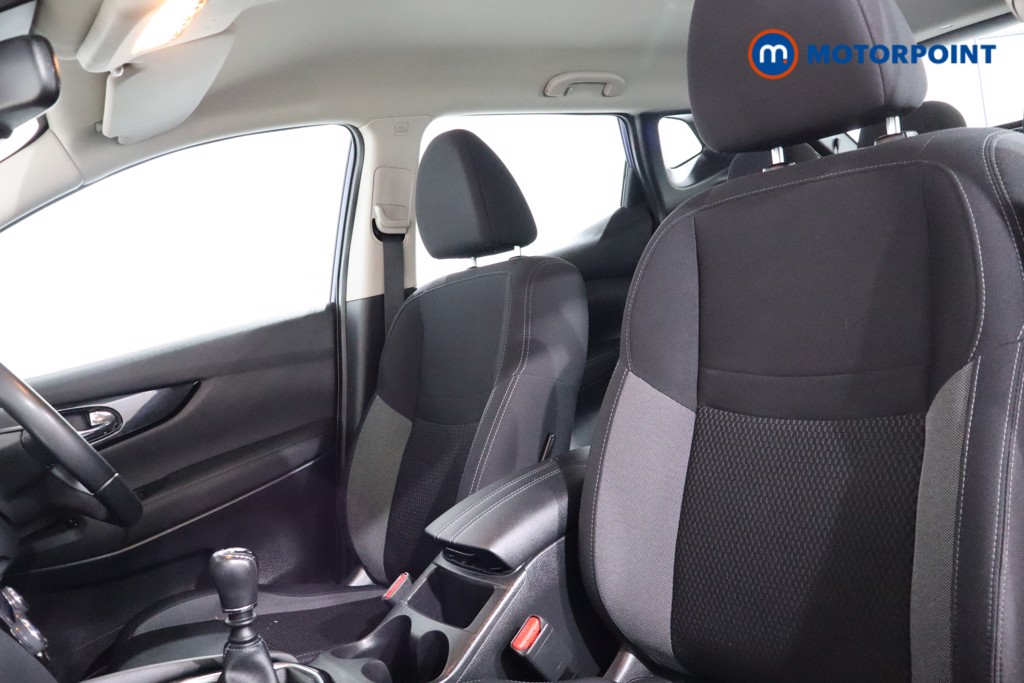Nissan Qashqai Acenta Premium Manual Diesel SUV - Stock Number (1548173) - 4th supplementary image