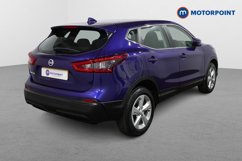 Nissan Qashqai Acenta Premium Manual Diesel SUV - Stock Number (1548173) - Drivers side rear corner