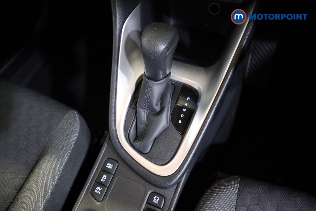 Toyota Yaris Icon Automatic Petrol-Electric Hybrid Hatchback - Stock Number (1532490) - 8th supplementary image