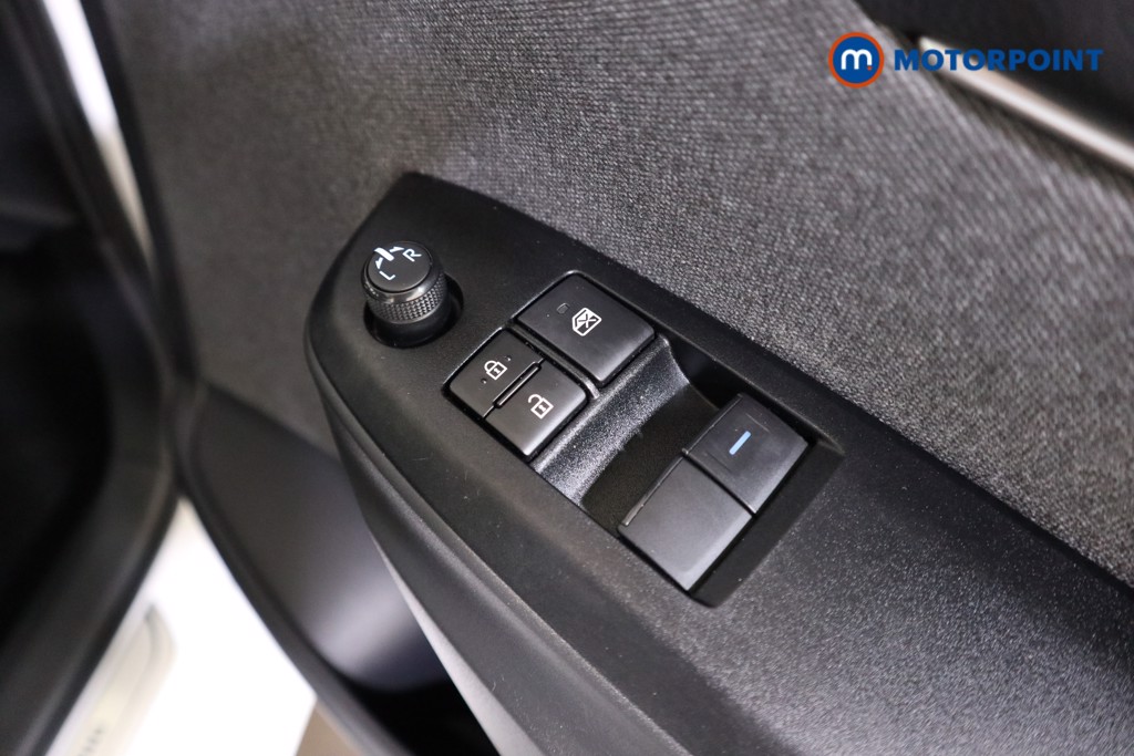 Toyota Yaris Icon Automatic Petrol-Electric Hybrid Hatchback - Stock Number (1532490) - 9th supplementary image