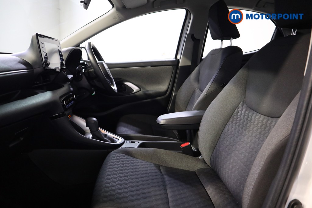 Toyota Yaris Icon Automatic Petrol-Electric Hybrid Hatchback - Stock Number (1532490) - 10th supplementary image