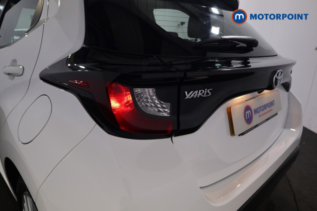 Toyota Yaris Icon Automatic Petrol-Electric Hybrid Hatchback - Stock Number (1532490) - 18th supplementary image