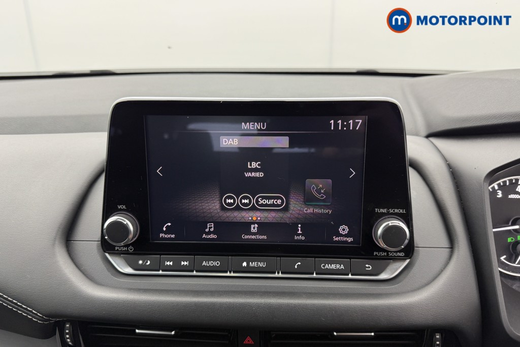 Nissan Qashqai Acenta Premium Automatic Petrol SUV - Stock Number (1533423) - 6th supplementary image