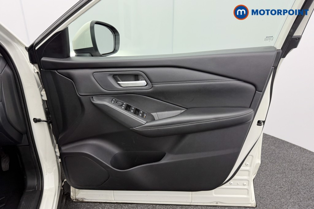Nissan Qashqai Acenta Premium Automatic Petrol SUV - Stock Number (1533423) - 15th supplementary image