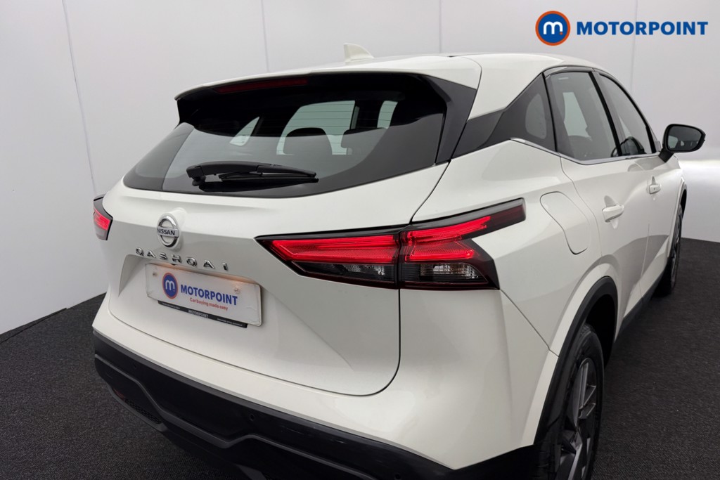 Nissan Qashqai Acenta Premium Automatic Petrol SUV - Stock Number (1533423) - 24th supplementary image