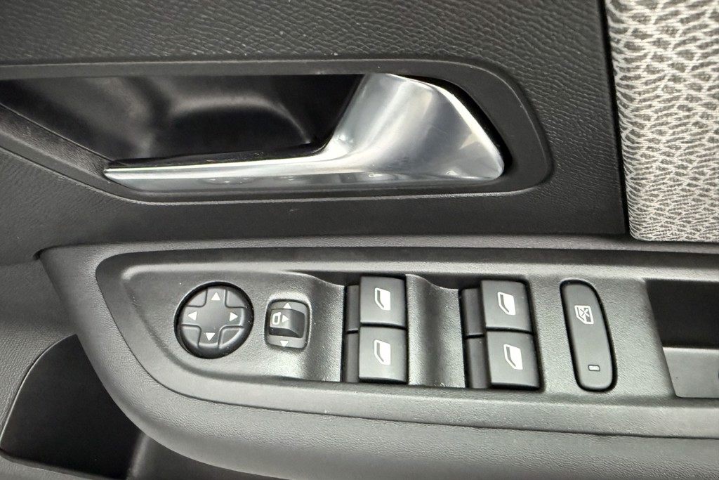 Citroen C4 X MAX Automatic Petrol Saloon - Stock Number (1533846) - 13th supplementary image