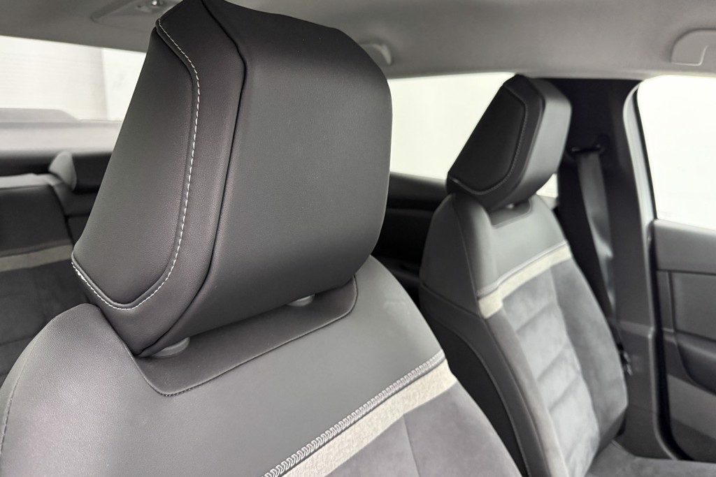 Citroen C4 X MAX Automatic Petrol Saloon - Stock Number (1533846) - 17th supplementary image