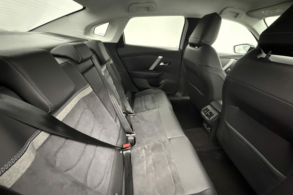 Citroen C4 X MAX Automatic Petrol Saloon - Stock Number (1533848) - 14th supplementary image