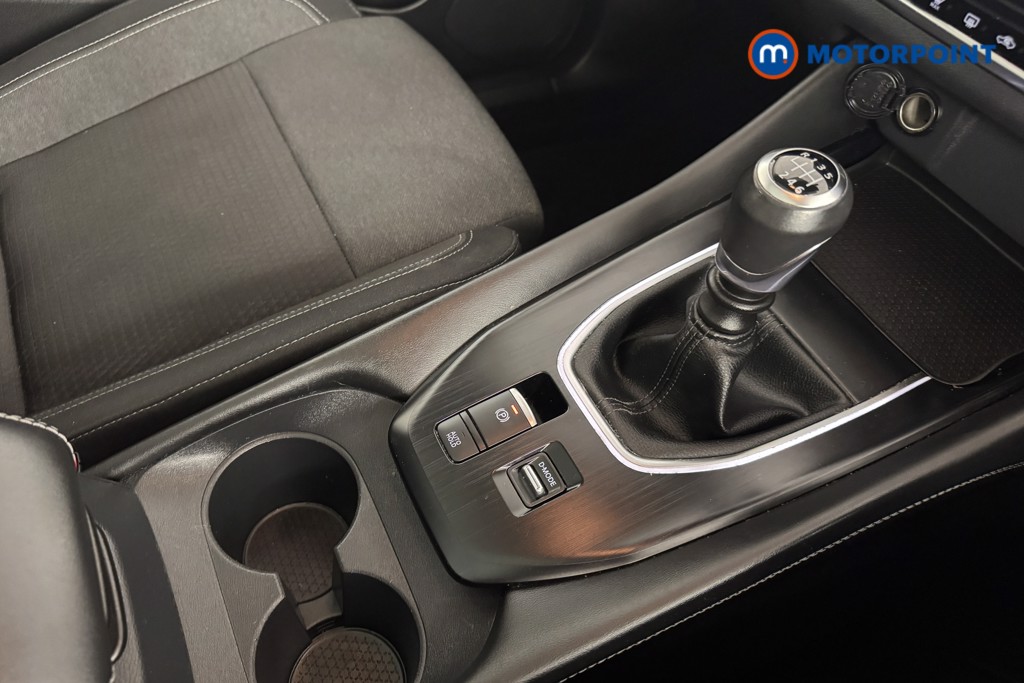 Nissan Qashqai N-Connecta Manual Petrol SUV - Stock Number (1535565) - 10th supplementary image
