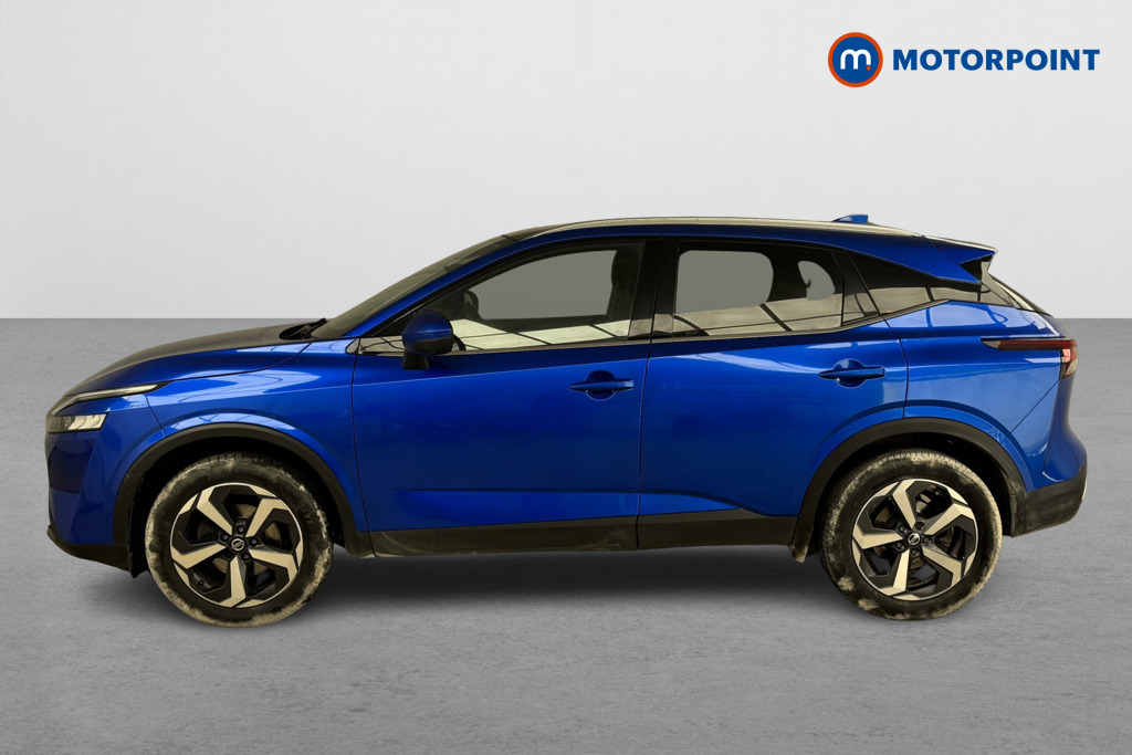 Nissan Qashqai N-Connecta Manual Petrol SUV - Stock Number (1535565) - Passenger side