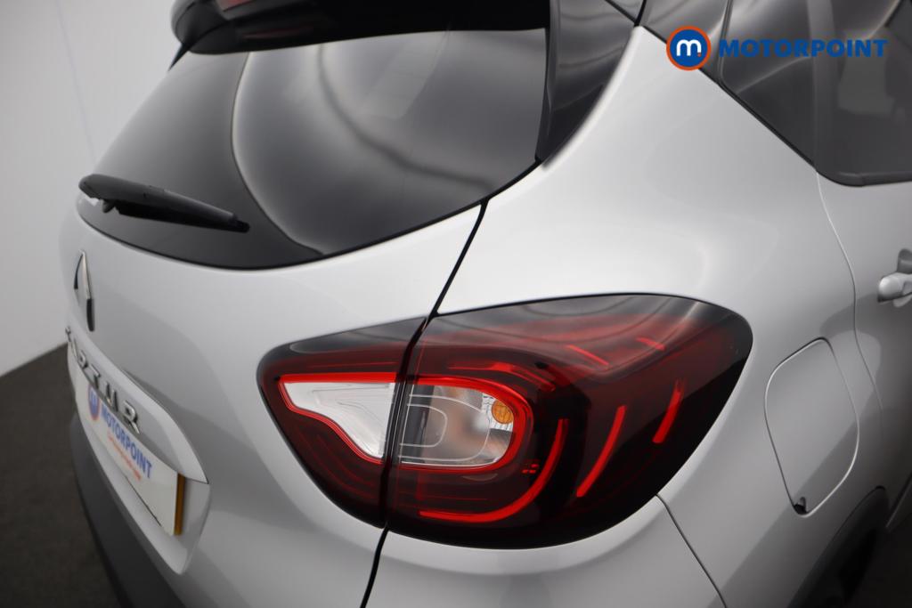 Renault Captur Iconic Manual Petrol SUV - Stock Number (1535594) - 23rd supplementary image