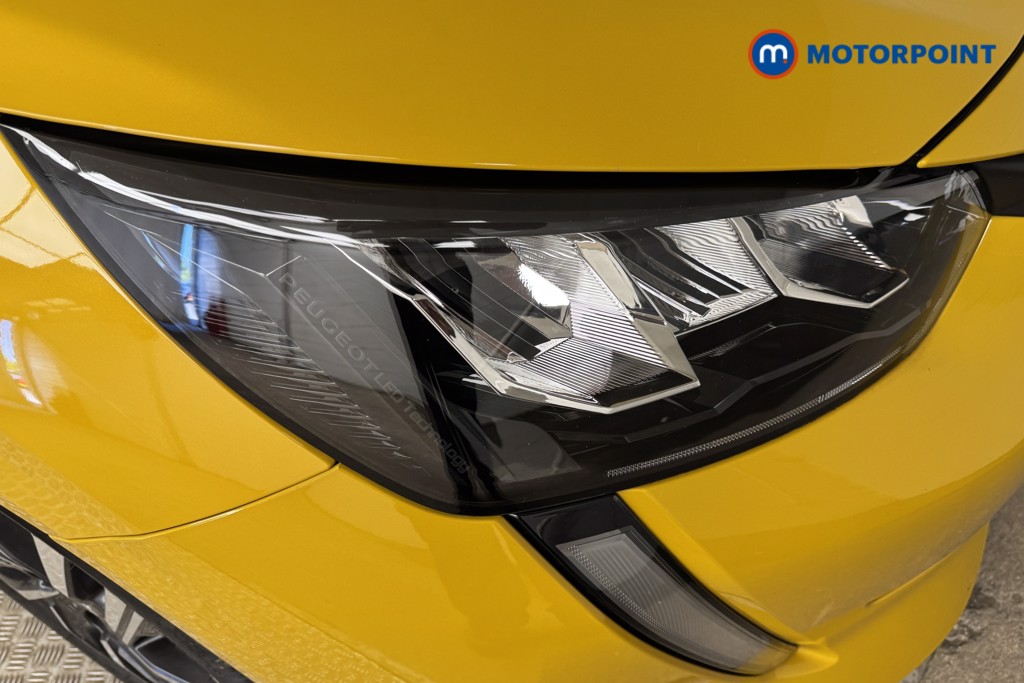 Peugeot 208 Active Premium -Plus Automatic Petrol Hatchback - Stock Number (1538771) - 17th supplementary image