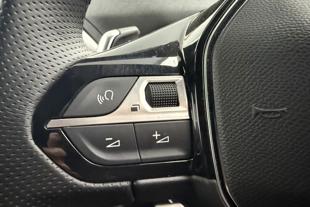 Peugeot 5008 GT Automatic Diesel SUV - Stock Number (1539537) - 4th supplementary image