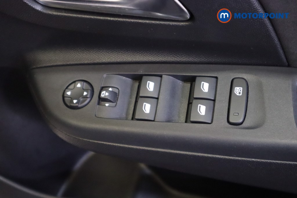 Vauxhall Corsa Ultimate Manual Petrol Hatchback - Stock Number (1539782) - 7th supplementary image