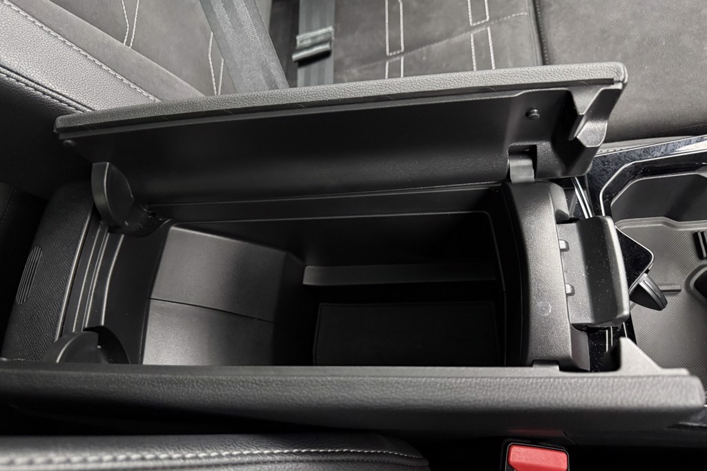 Vauxhall Astra Ultimate Manual Petrol Hatchback - Stock Number (1539807) - 16th supplementary image