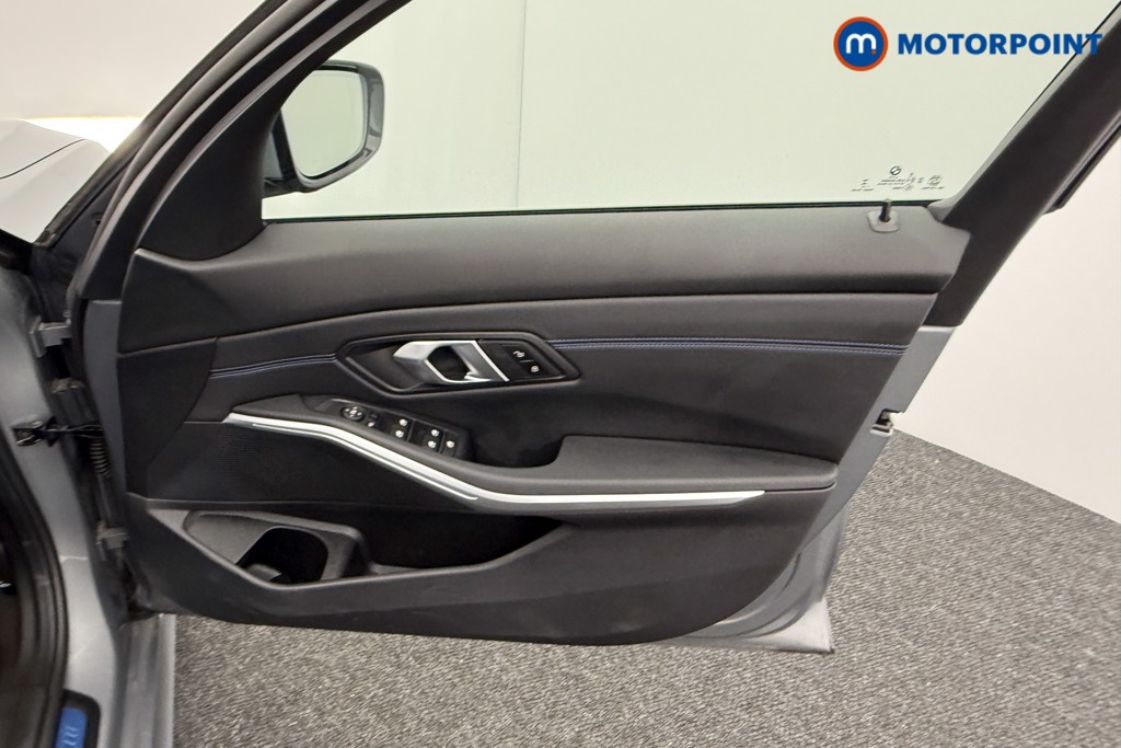 BMW 3 Series M Sport Automatic Petrol Saloon - Stock Number (1540359) - 16th supplementary image