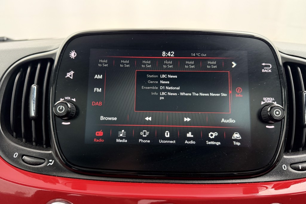 Fiat 500 RED Manual Petrol-Electric Hybrid Hatchback - Stock Number (1541099) - 8th supplementary image