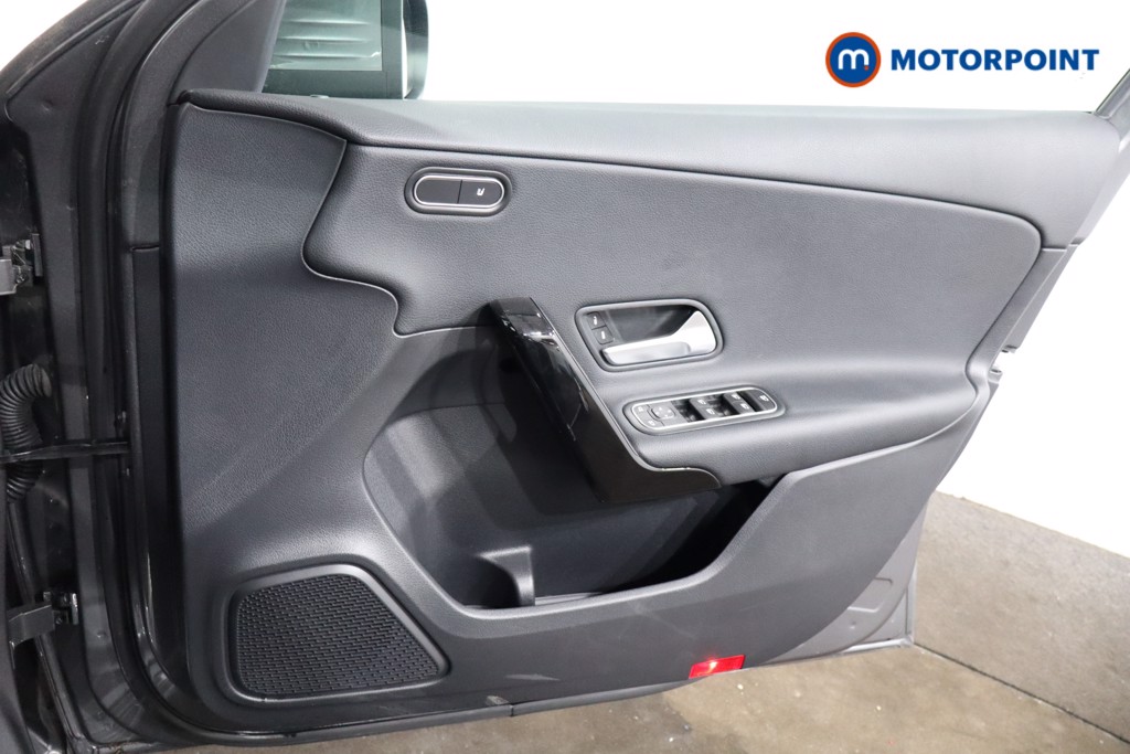Mercedes-Benz A Class SE Manual Petrol Hatchback - Stock Number (1541507) - 23rd supplementary image