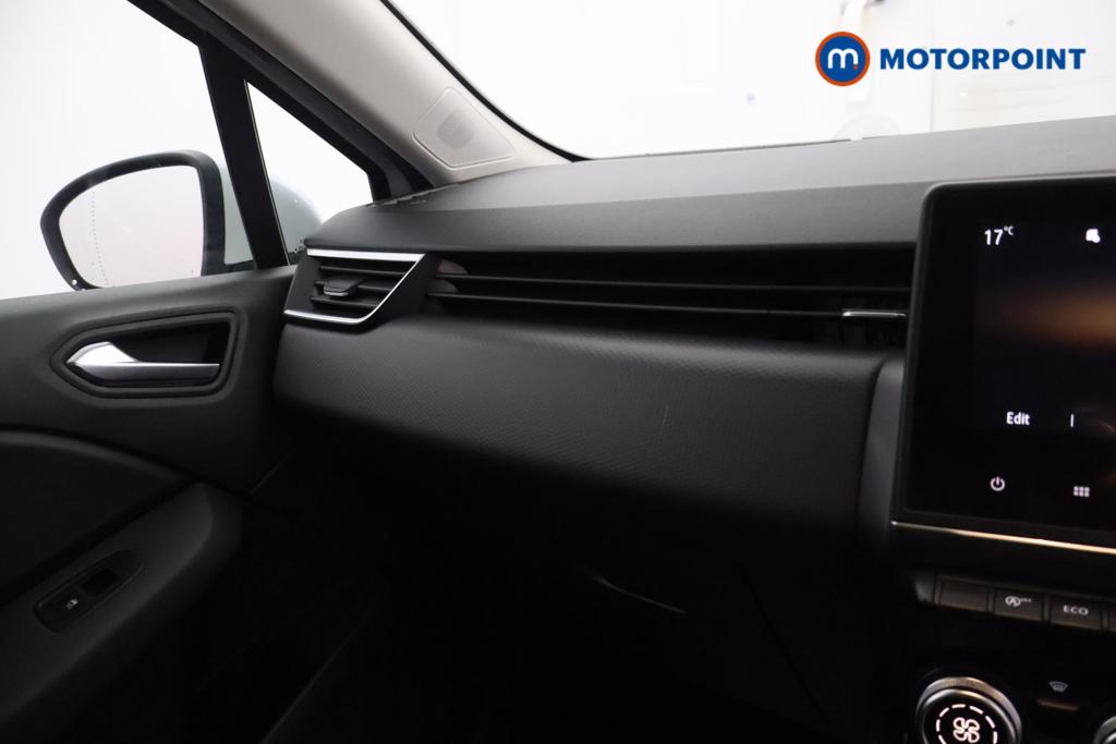 Renault Clio Iconic Edition Manual Petrol Hatchback - Stock Number (1541869) - 7th supplementary image