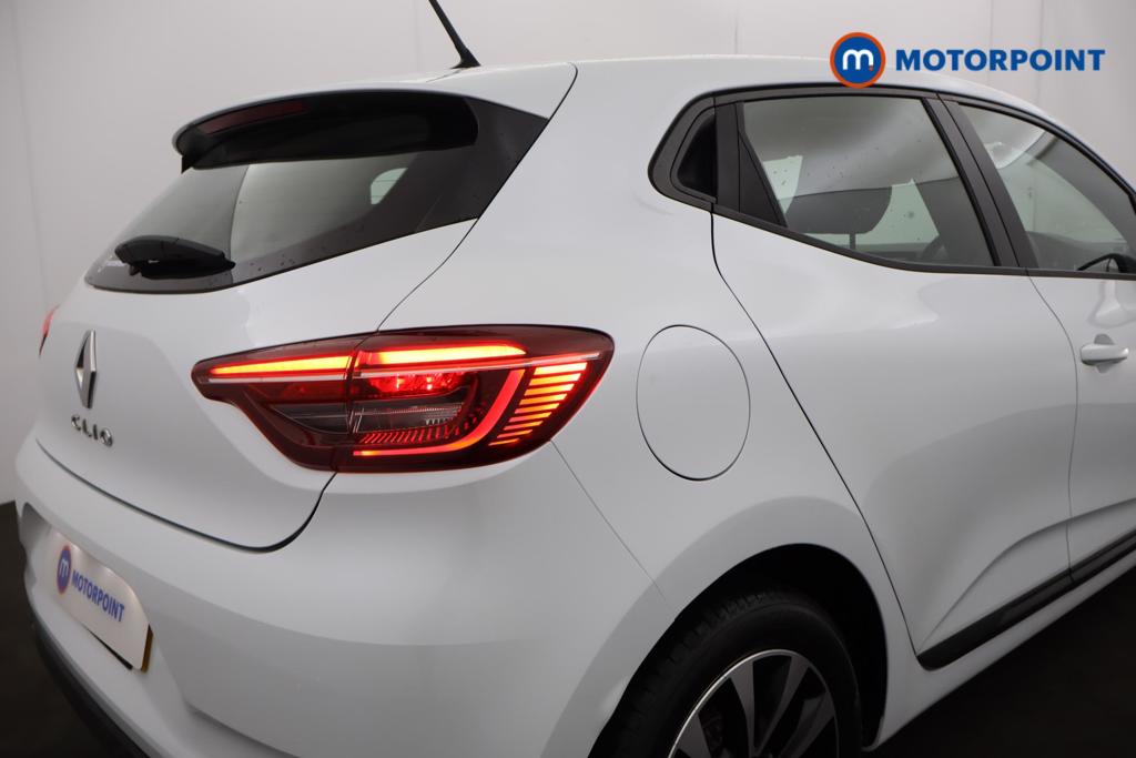 Renault Clio Iconic Edition Manual Petrol Hatchback - Stock Number (1541869) - 16th supplementary image