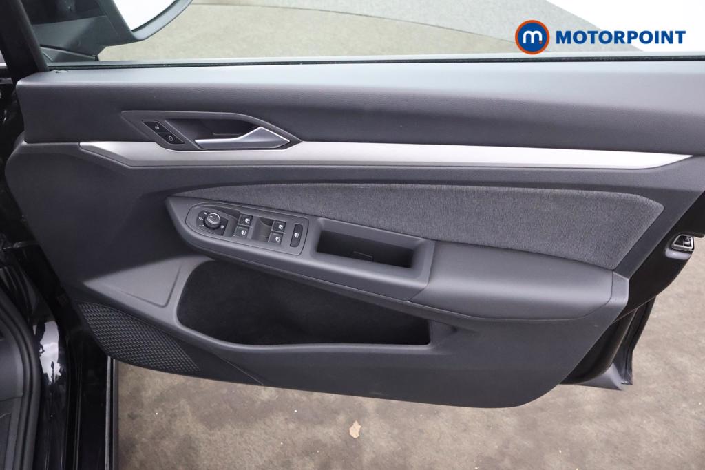 Volkswagen Golf Life Manual Petrol Hatchback - Stock Number (1541902) - 9th supplementary image