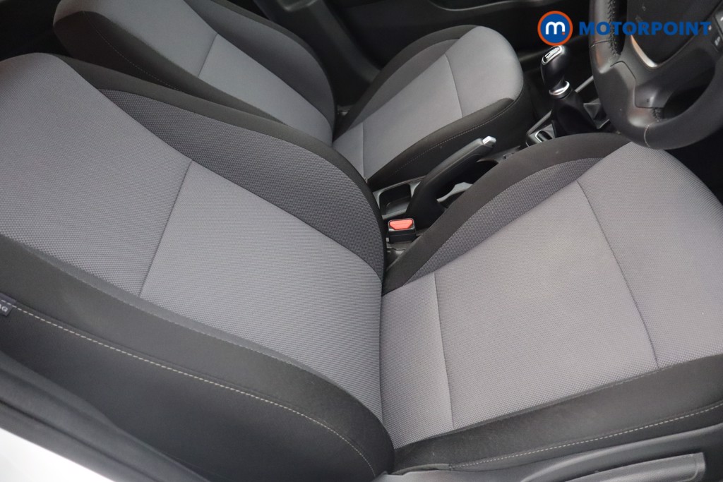 Hyundai I20 Play Manual Petrol Hatchback - Stock Number (1542760) - 11th supplementary image