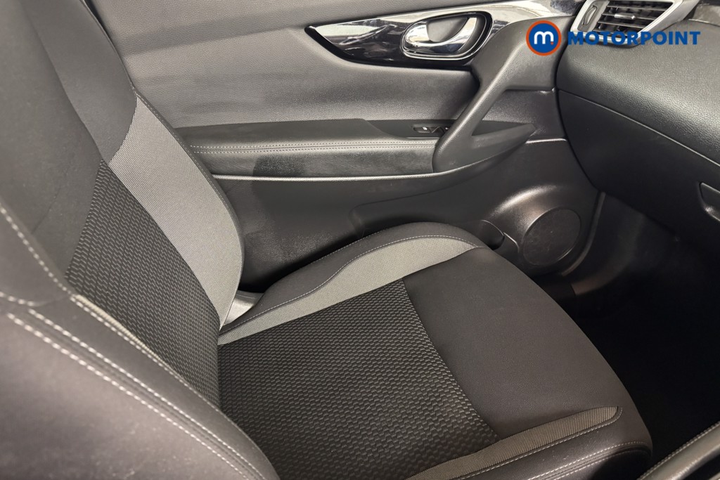 Nissan Qashqai Acenta Premium Manual Petrol SUV - Stock Number (1542948) - 12th supplementary image