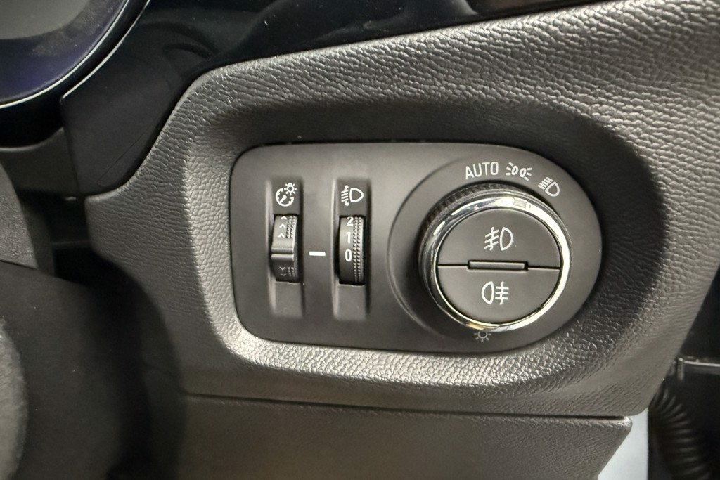 Vauxhall Corsa GS Manual Petrol Hatchback - Stock Number (1543503) - 15th supplementary image