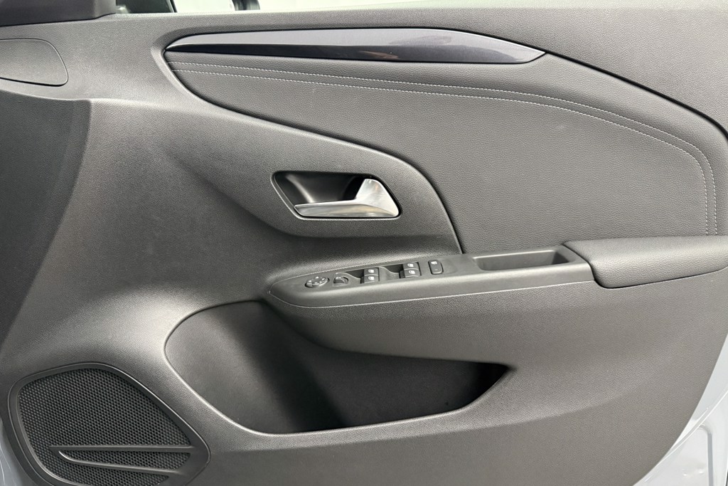 Vauxhall Corsa GS Manual Petrol Hatchback - Stock Number (1543503) - 18th supplementary image
