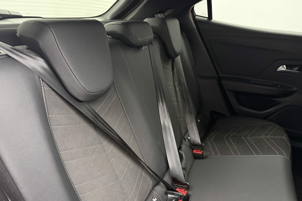 Vauxhall Mokka Ultimate Manual Petrol SUV - Stock Number (1543547) - 16th supplementary image